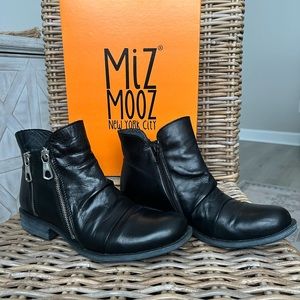 Mix Mooz Ankle Boots